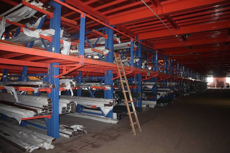 擺放6米門窗鋁型材貨架