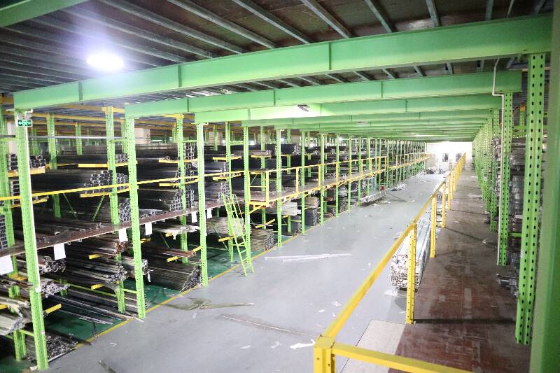 存放不銹鋼板材貨架