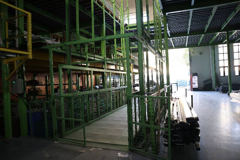 懸臂式閣樓貨架